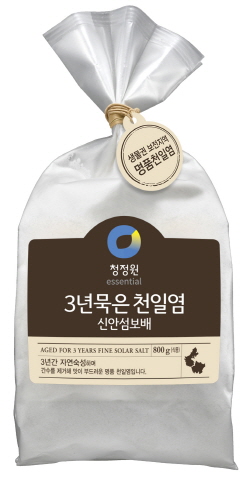 3년 묵은 천일염 제품 이미지